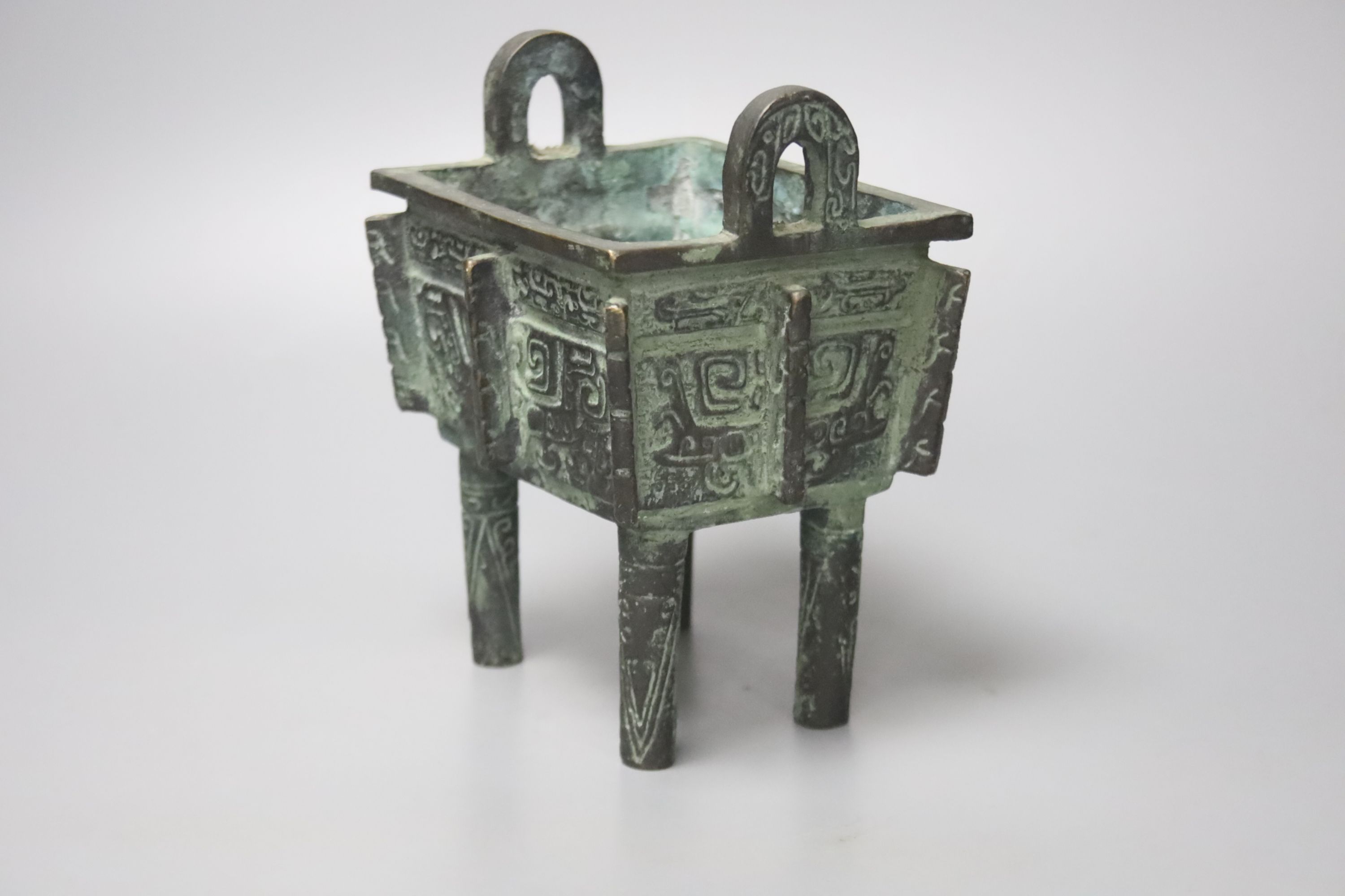 A Chinese archaistic bronze ritual food vessel, 12cm wide 9cm deep height 15cm